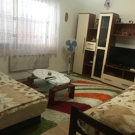 Nis Apartman 4* Ni